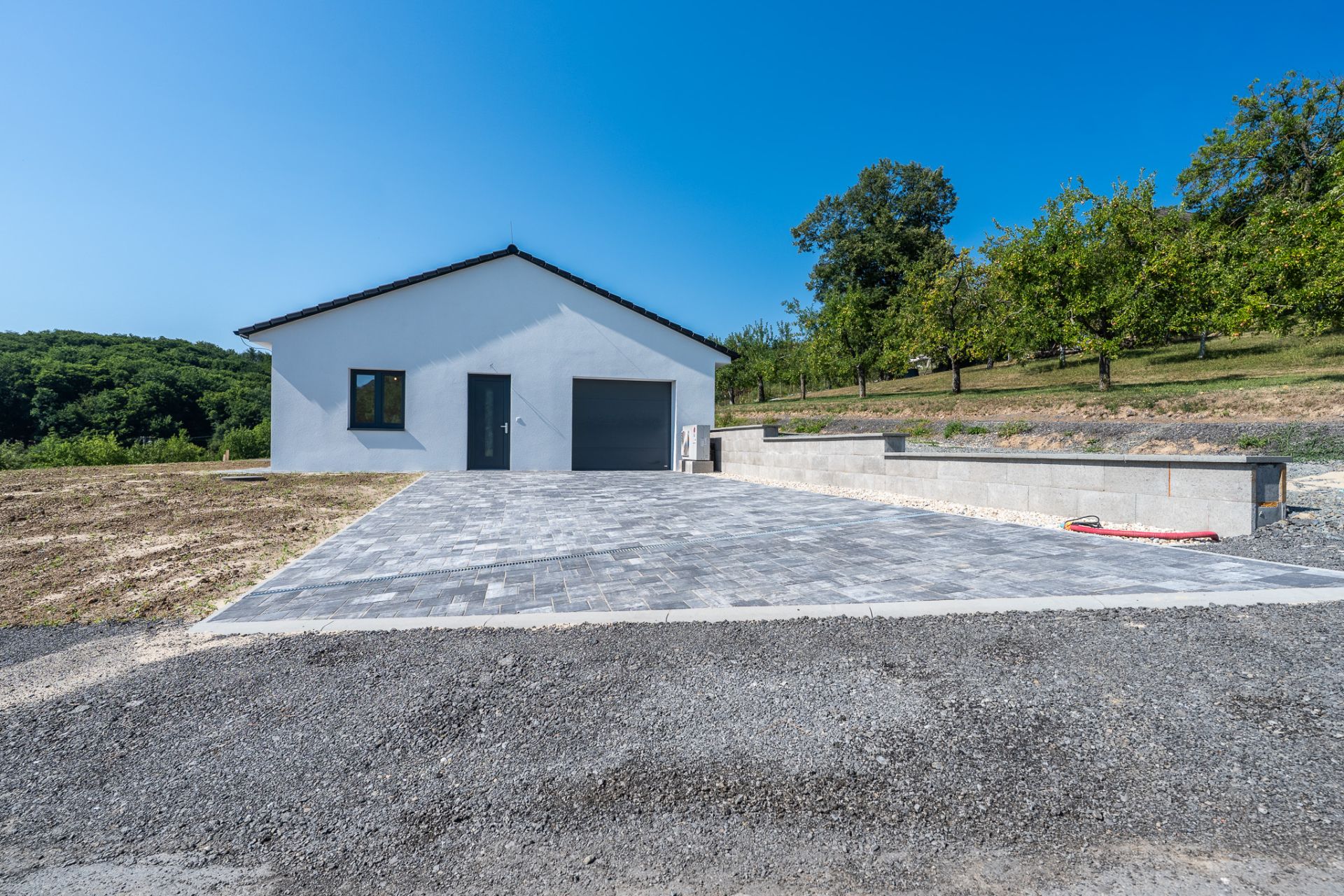 Novostavba v obci Žlutava